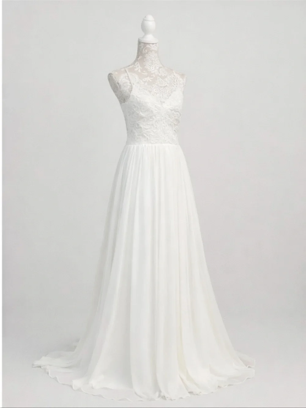 Truvelle Beaded Wedding Gown Size 14 Ivory Boho Lace Dress 30” waist - Like New - Picture 2 of 15